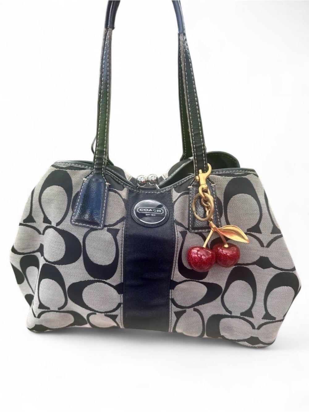 COACH SIGNATURE KISSLOCK <3